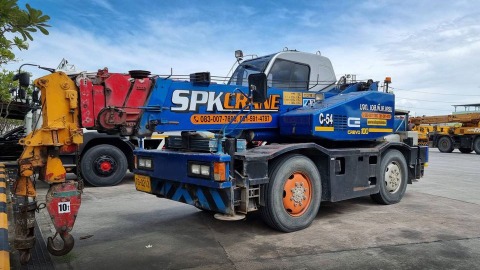 โมบายเครน 4 ล้อ ขนาด 10 ตัน